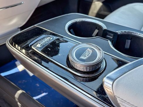 Certified 2024 Cadillac Lyriq Luxury RWD image 9