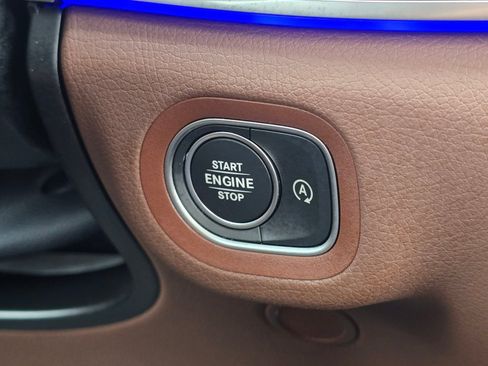 Used 2026 Mercedes-Benz GLS 450 4MATIC image 44