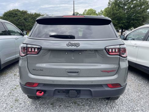 Used 2022 Jeep Compass Trailhawk w/ Trailer Tow Group AWD/4WD image 9