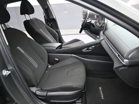 Used 2024 Hyundai Elantra SEL w/ Convenience Package FWD image 29