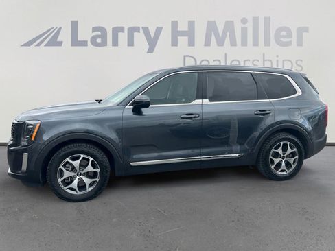 Used 2020 Kia Telluride EX image 2