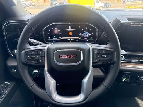 Used 2024 GMC Sierra 1500 Elevation image 14