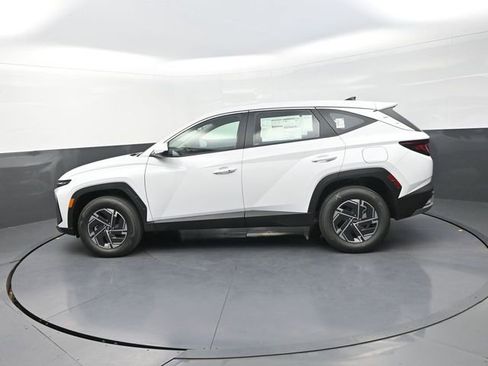 New 2026 Hyundai Tucson Blue SE AWD/4WD image 5