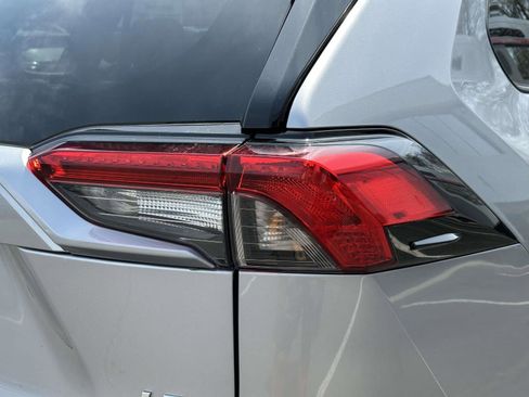 Used 2025 Toyota RAV4 LE image 12