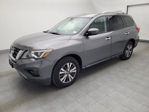 Used 2018 Nissan Pathfinder SV AWD/4WD image 2
