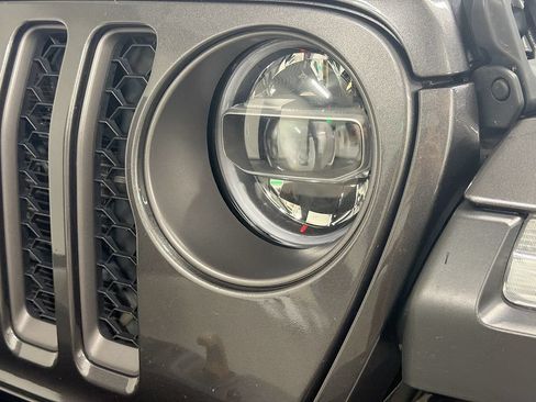 Used 2021 Jeep Wrangler Unlimited Rubicon AWD/4WD image 12