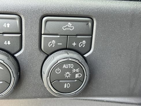 New 2026 Chevrolet Silverado 1500 LT Trail Boss w/ Convenience Package II AWD/4WD image 29