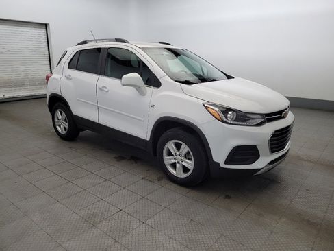 Used 2017 Chevrolet Trax LT w/ LT Convenience Package image 13