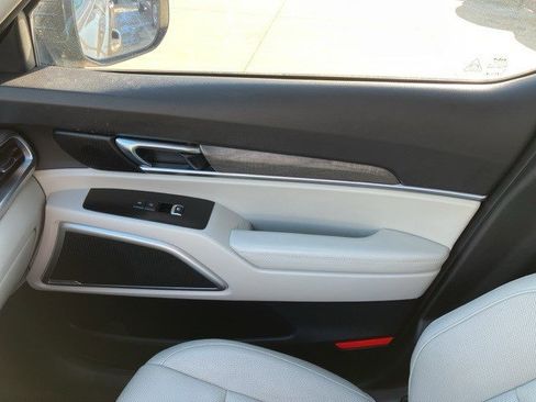 Used 2022 Kia Telluride EX w/ EX Premium Package image 21