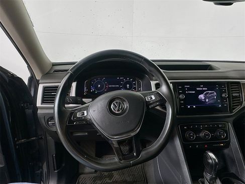 Used 2019 Volkswagen Atlas SEL Premium image 11