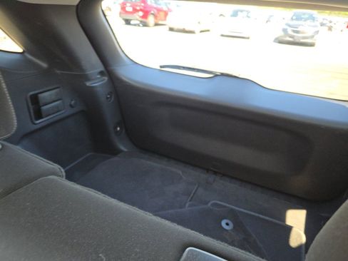 Used 2023 Chevrolet Equinox LT FWD image 11