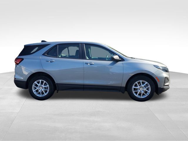 Certified 2024 Chevrolet Equinox LS w/ Driver Confidence II Package FWD image 6