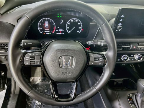 Used 2023 Honda HR-V EX-L image 11