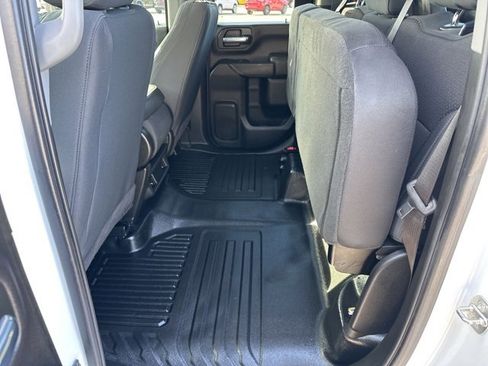 Used 2024 GMC Sierra 2500 Pro w/ Convenience Package image 28