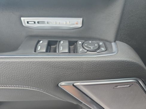 Used 2023 GMC Sierra 1500 Denali AWD/4WD image 28