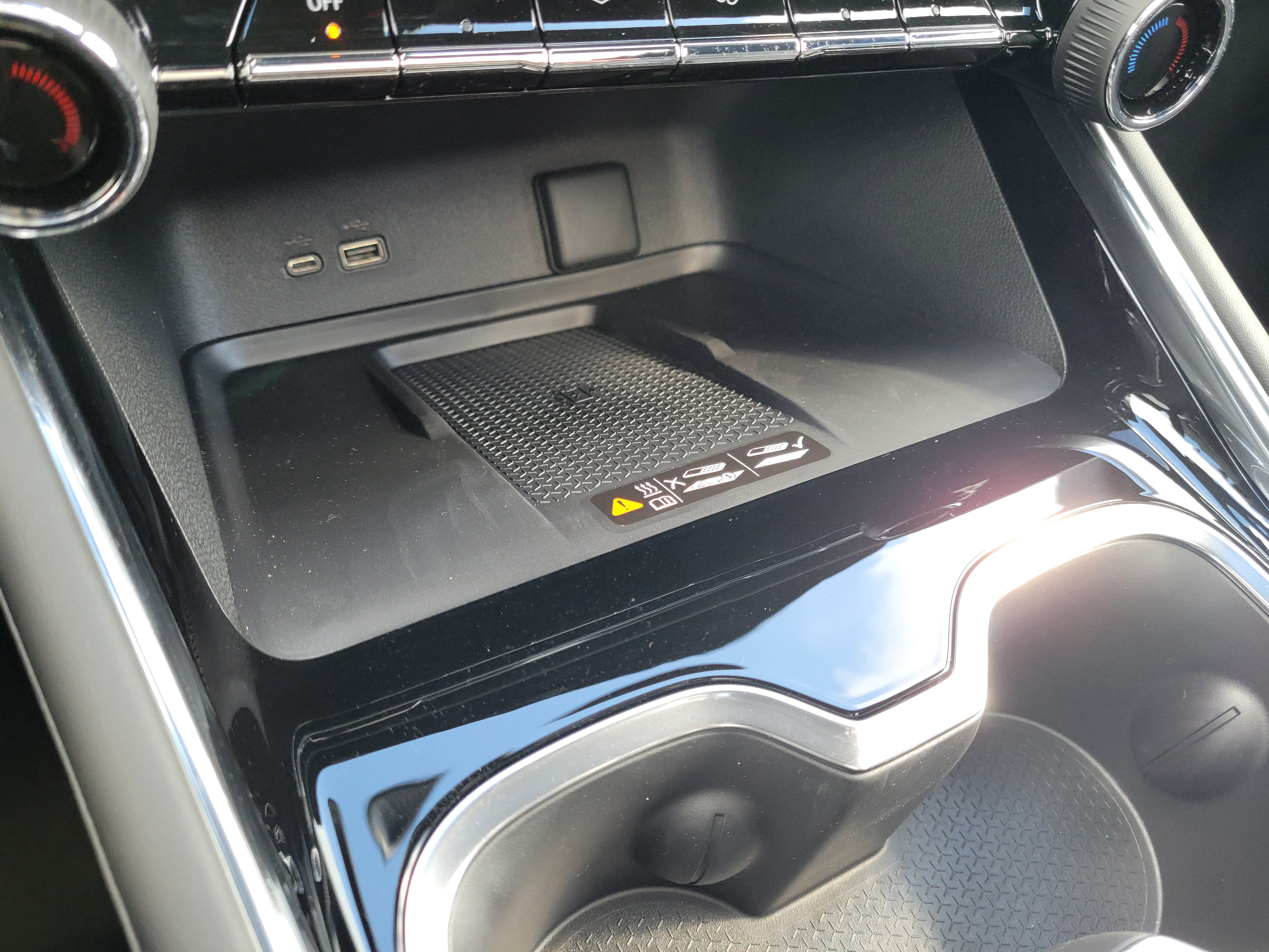 New 2027 Chevrolet Traverse RS w/ LPO, Floor Liner Package FWD image 25