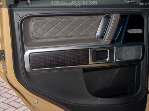 Used 2022 Mercedes-Benz G 550 image 18