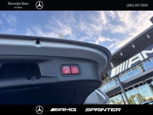 Certified 2025 Mercedes-Benz GLA 250 w/ Exclusive Package image 6