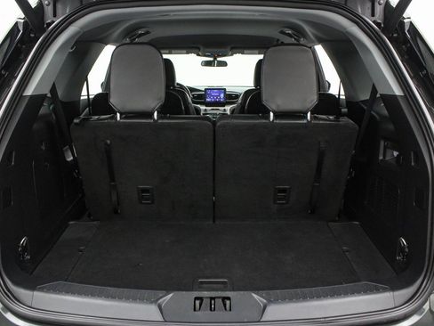 Certified 2023 Ford Explorer XLT w/ Equipment Group 202A image 20