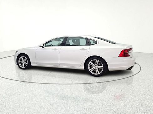 Used 2018 Volvo S90 T5 Momentum w/ Convenience Package AWD/4WD image 4
