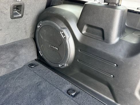 Used 2022 Jeep Wrangler Unlimited Sahara w/ Cold Weather Group image 31