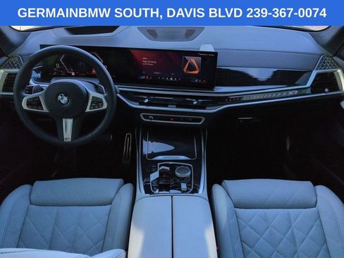 Used 2025 BMW X7 xDrive40i w/ M Sport Package AWD/4WD image 17