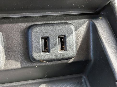 Used 2017 Chevrolet Suburban Premier image 25