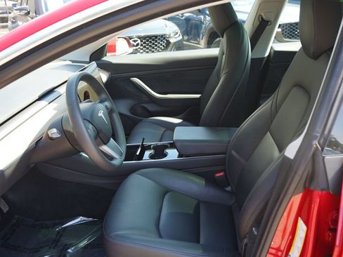Used 2020 Tesla Model 3 Standard Range Plus RWD image 6