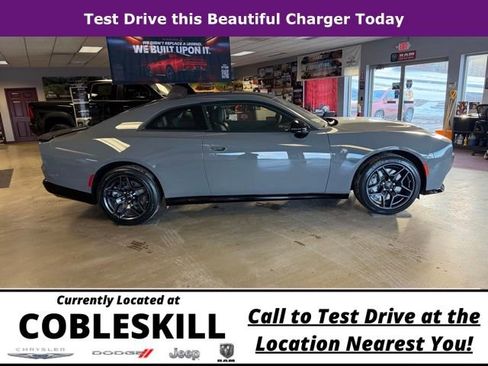 New 2026 Dodge Charger Scat Pack w/ Blacktop Package AWD/4WD image 3