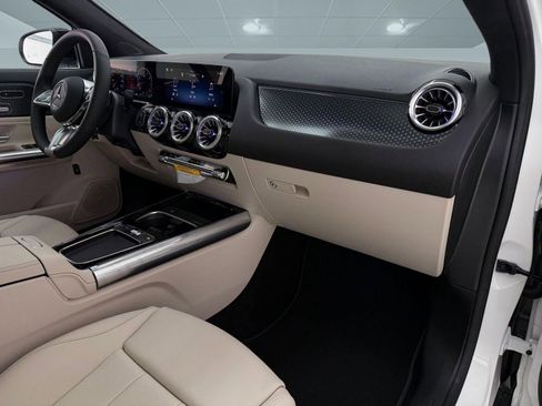 New 2026 Mercedes-Benz GLA 250 image 21