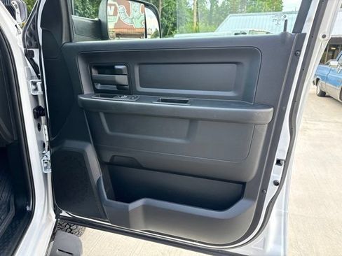 Used 2021 RAM 3500 Tradesman w/ Chrome Appearance Group AWD/4WD image 30