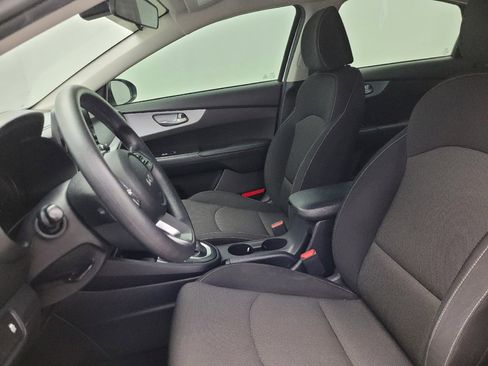 Used 2022 Kia Forte LXS FWD image 17