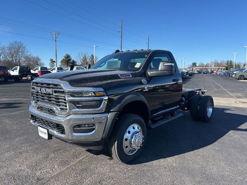 New 2026 RAM 5500 Tradesman image 3