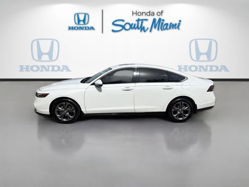 Used 2023 Honda Accord EX image 4