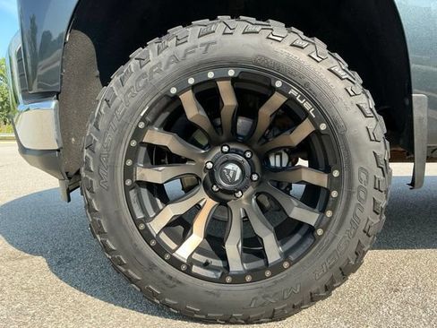 Used 2020 Chevrolet Silverado 1500 LT AWD/4WD image 14