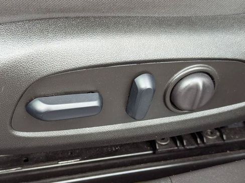 Used 2025 Chevrolet Malibu LT FWD image 27