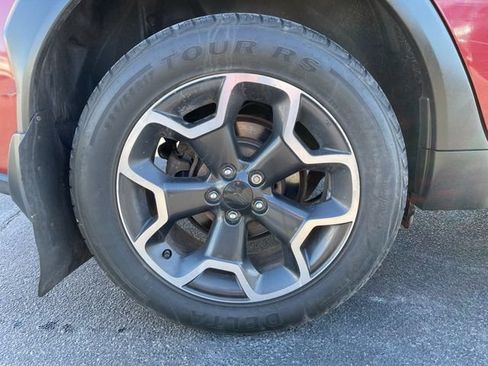 Used 2014 Subaru Crosstrek 2.0i Limited w/ Popular Package #1 AWD/4WD image 9