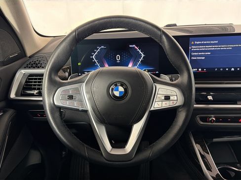 Used 2024 BMW X7 xDrive40i w/ Premium Package AWD/4WD image 16