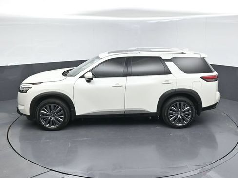 Used 2022 Nissan Pathfinder SL w/ SL Premium Package FWD image 43