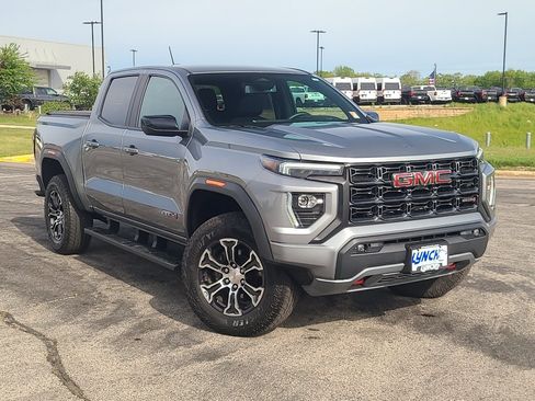 Used 2024 GMC Canyon AT4 w/ AT4 Premium Package AWD/4WD image 5