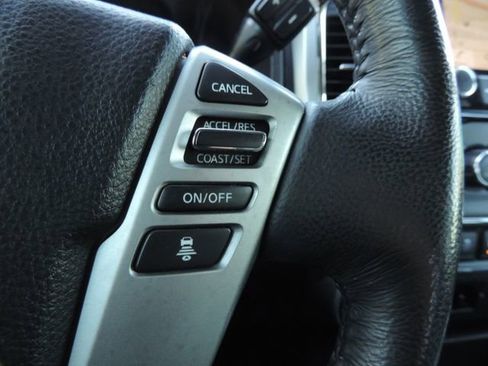 Used 2021 Nissan Titan SV w/ SV Convenience Package image 33