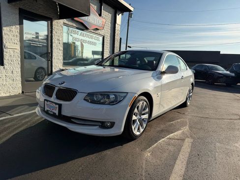 Used 2012 BMW 328i xDrive Coupe w/ Premium Pkg image 2