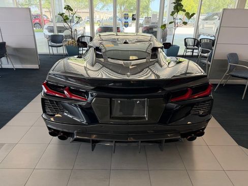Used 2020 Chevrolet Corvette Stingray Preferred Cpe w/ 2LT Preferred Equipment Group RWD image 5