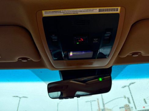 Certified 2024 Lexus ES 350 w/ Premium Package image 20