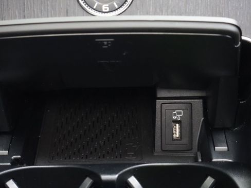 Used 2020 Mercedes-Benz C 300 4MATIC Sedan image 21