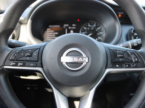 Certified 2023 Nissan Kicks SV FWD image 22