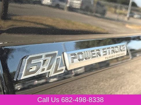 Used 2022 Ford F350 Lariat w/ Lariat Ultimate Package AWD/4WD image 6
