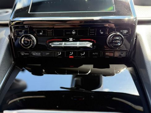 New 2026 Jeep Grand Cherokee Laredo X AWD/4WD image 24