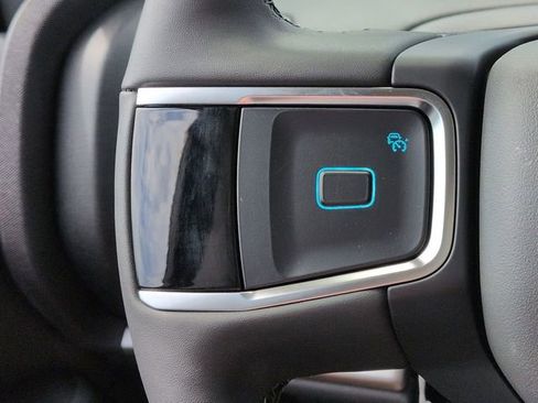 New 2025 Ford Expedition Active image 28