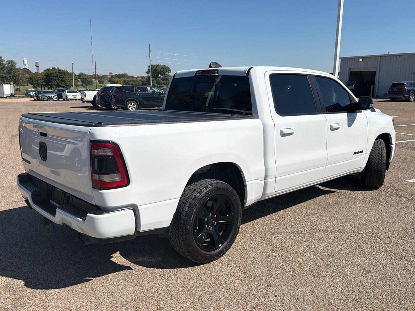 Used 2021 RAM 1500 Big Horn RWD image 3